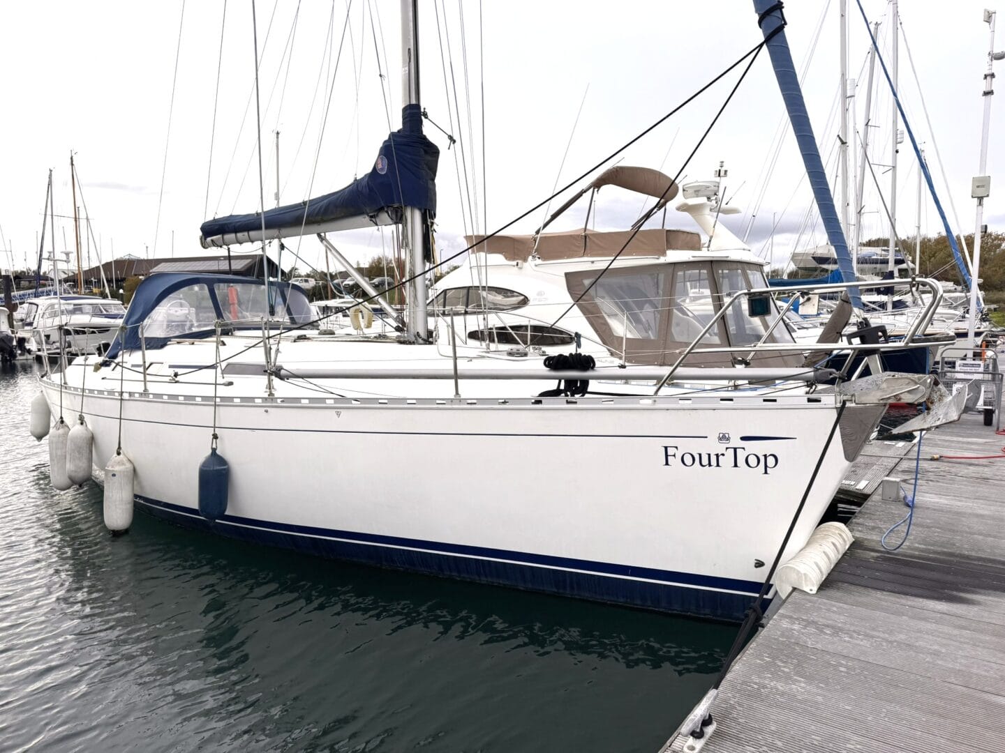 Dufour 36 Classic (3)