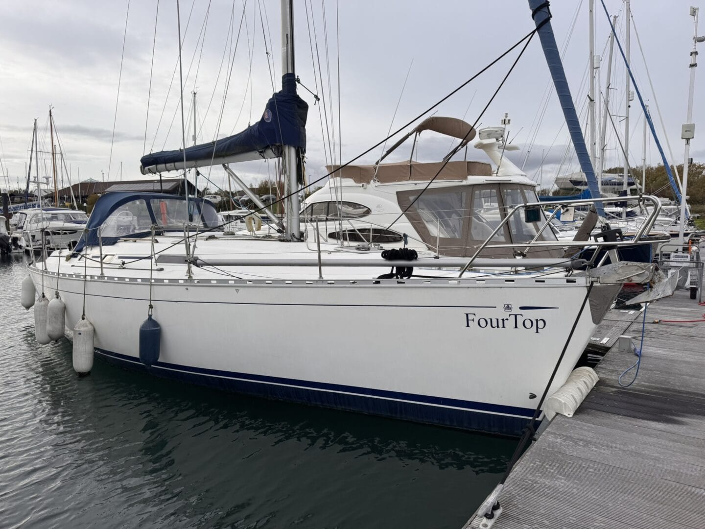 Dufour 36 Classic (3)