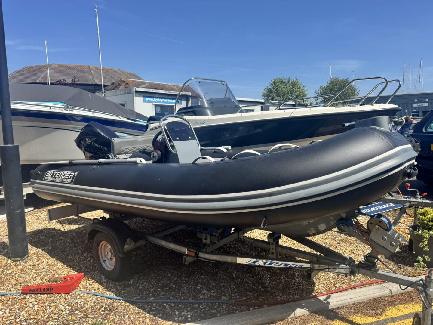 3D Tender Ultimate 390 (4)